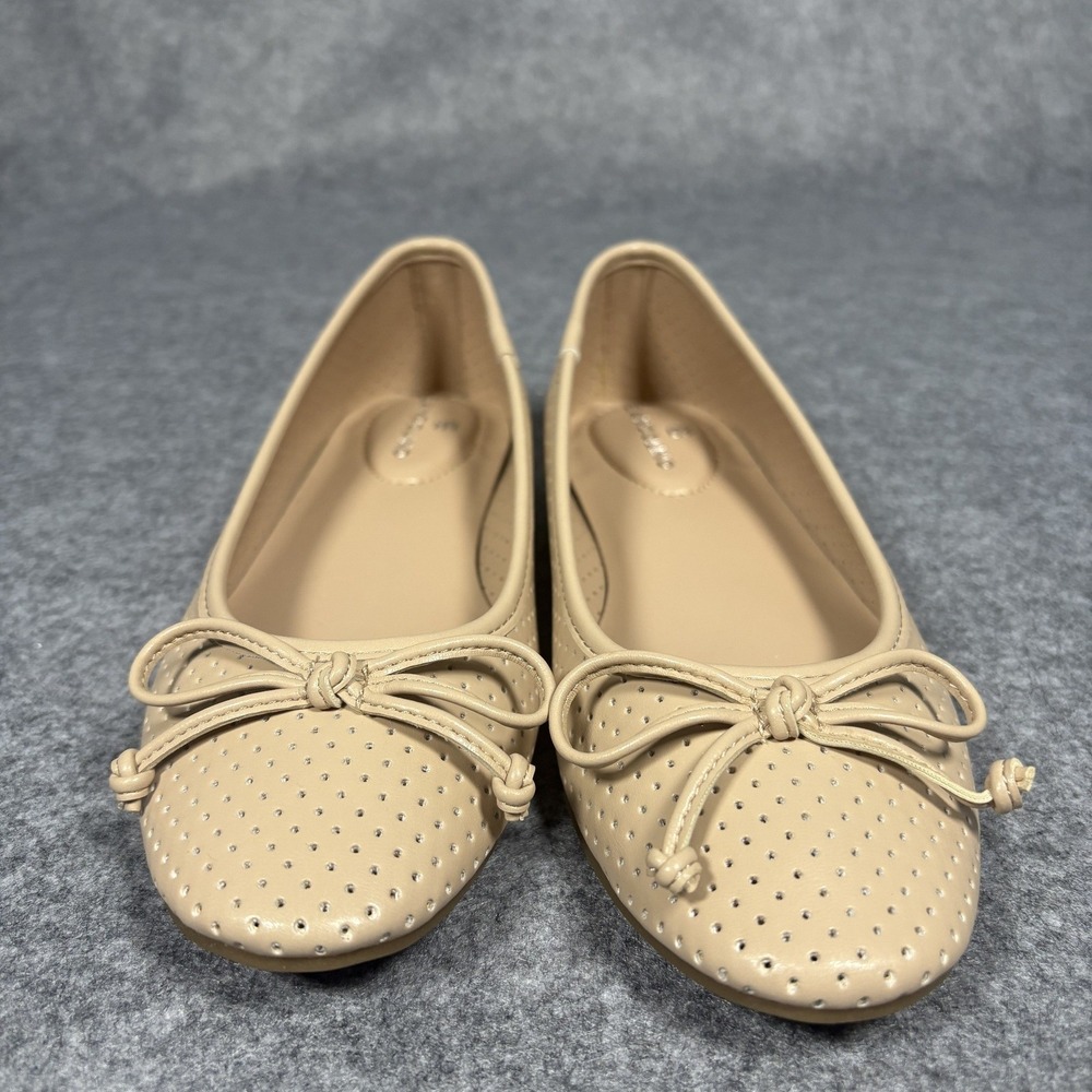 Bandolino Paprika3 Ballet Flats 5M Light Natural Perforated Bow Detail